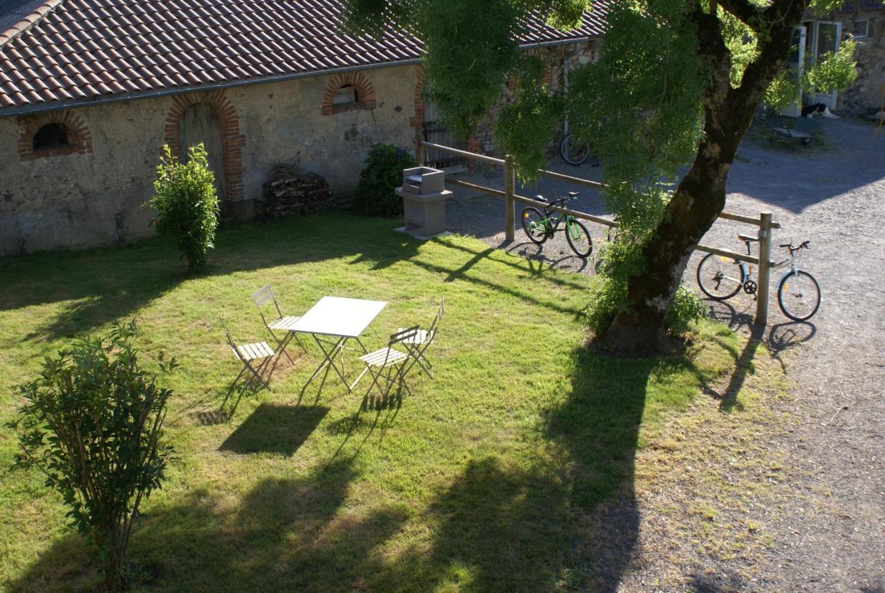 Le Logis Des Chons A La Campagne A Saint Hilaire Du Bois - Lys Haut Layon Le Plessis  Eksteriør billede