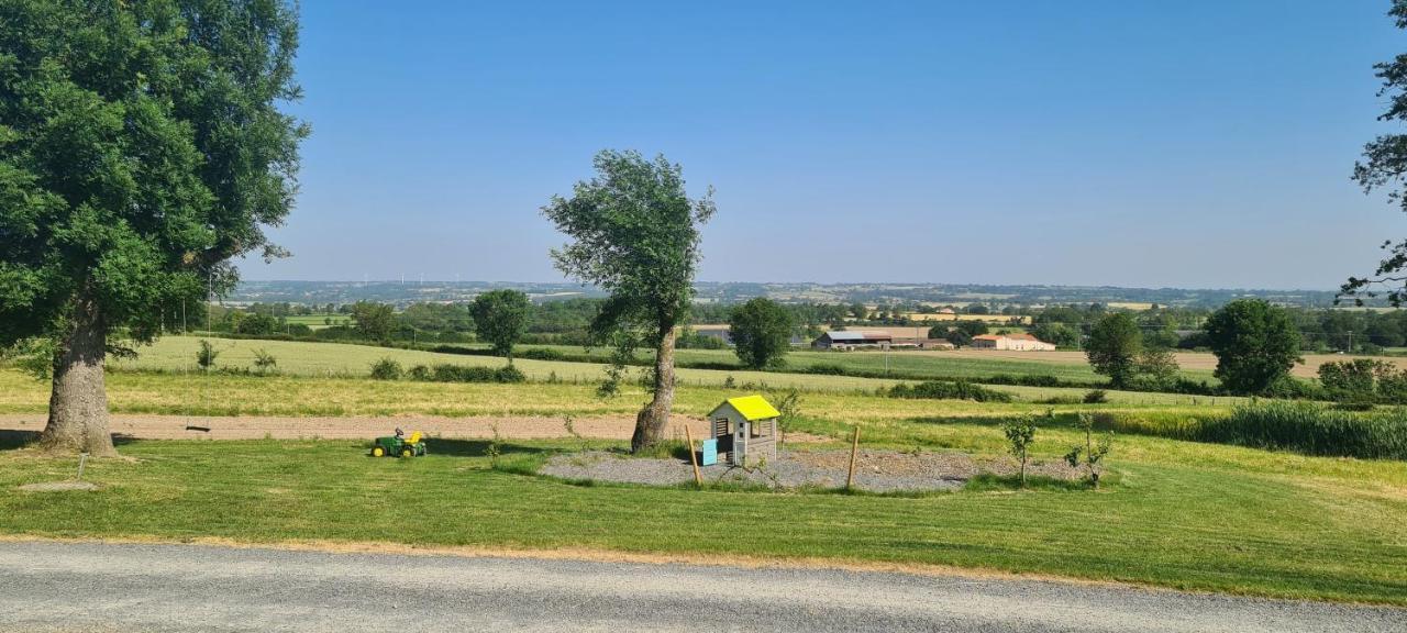 Le Logis Des Chons A La Campagne A Saint Hilaire Du Bois - Lys Haut Layon Le Plessis  Eksteriør billede