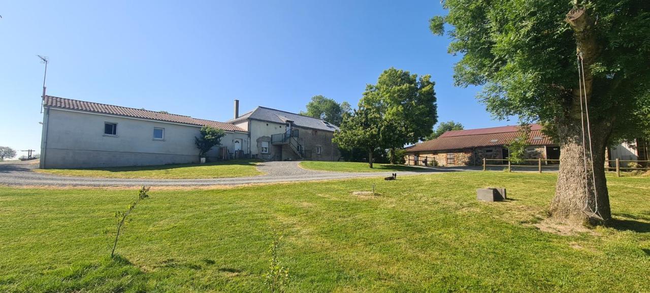 Le Logis Des Chons A La Campagne A Saint Hilaire Du Bois - Lys Haut Layon Le Plessis  Eksteriør billede